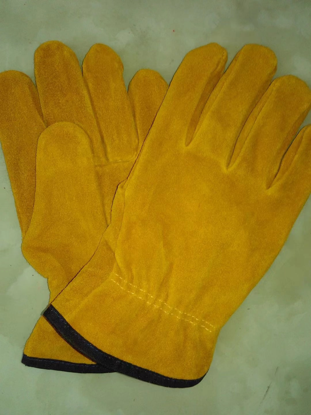 -AQ61 leather gloves