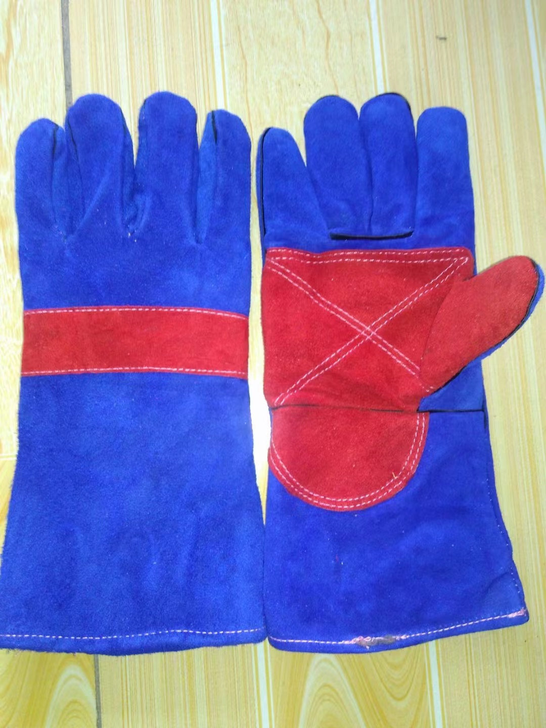 -AQ63 leather gloves