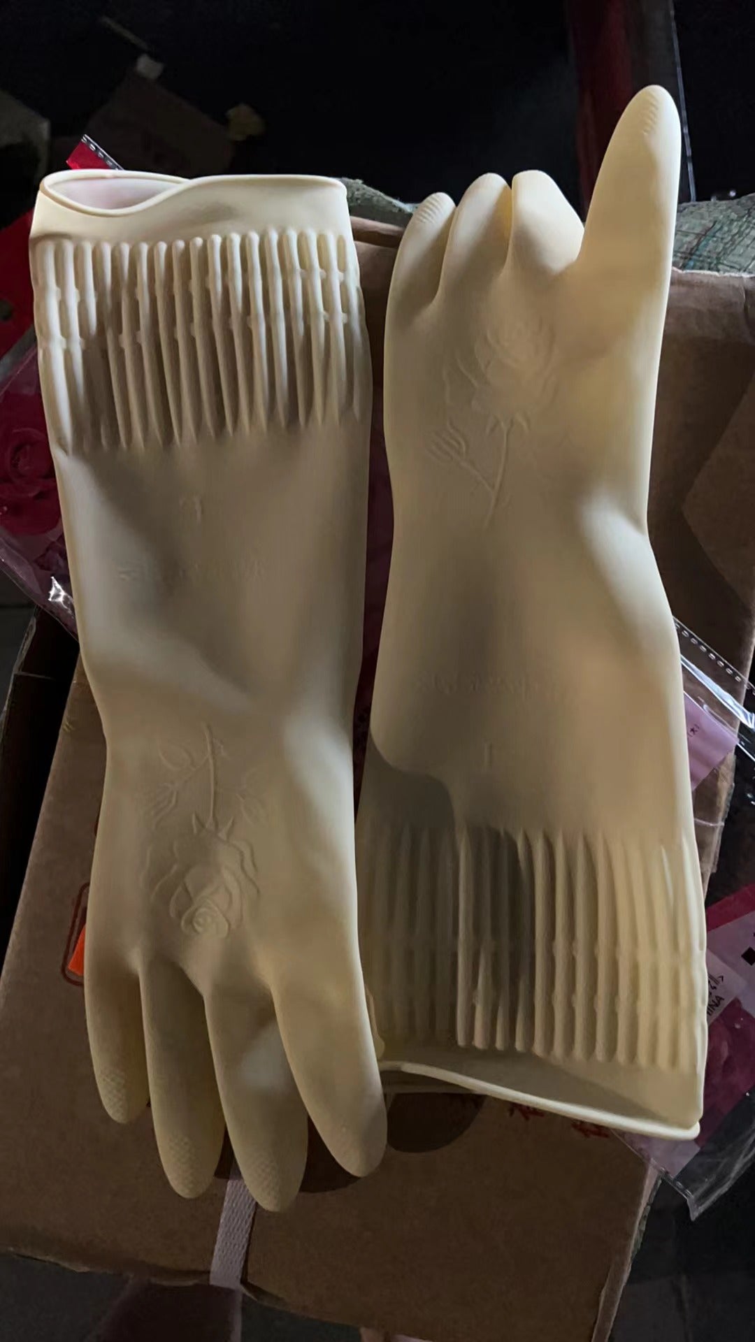 -AQ18 rubber gloves